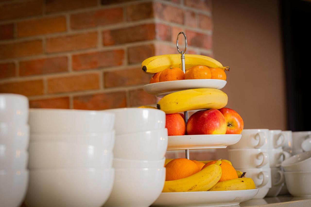 Bazilika Alatt Panzio Bed & Breakfast Esztergom Exterior photo