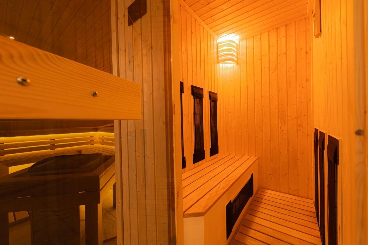 Bazilika Alatt Panzio Bed & Breakfast Esztergom Exterior photo